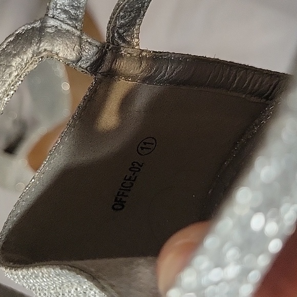 Dream Pairs Sparkle High Heels - Picture 8 of 8